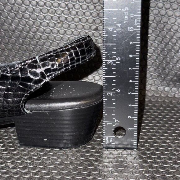 SAS Open Toe Suntimer Black Patent Leather Croc Print Tripad Sandals Size 8.5 - Picture 9 of 9